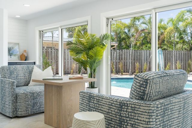 3021 NE 23rd Ave, Lighthouse Point, FL 33064