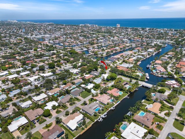 3021 NE 23rd Ave, Lighthouse Point, FL 33064