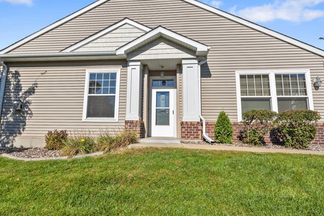 17829 38th Avenue N, Plymouth, MN 55446