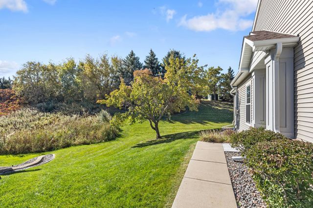 17829 38th Avenue N, Plymouth, MN 55446