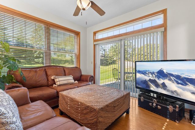 17829 38th Avenue N, Plymouth, MN 55446