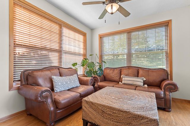 17829 38th Avenue N, Plymouth, MN 55446