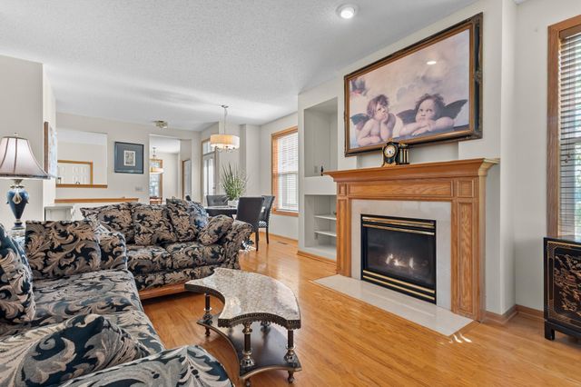 17829 38th Avenue N, Plymouth, MN 55446