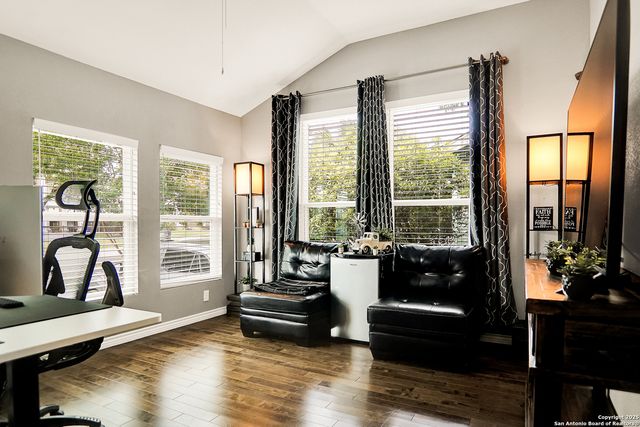 1038 W Mistletoe, San Antonio, TX 78201