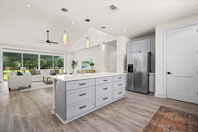 11106 Golf CV, Austin, TX 78747