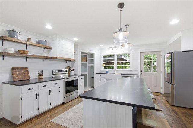 372 Gabrels Drive, Clarkesville, GA 30523