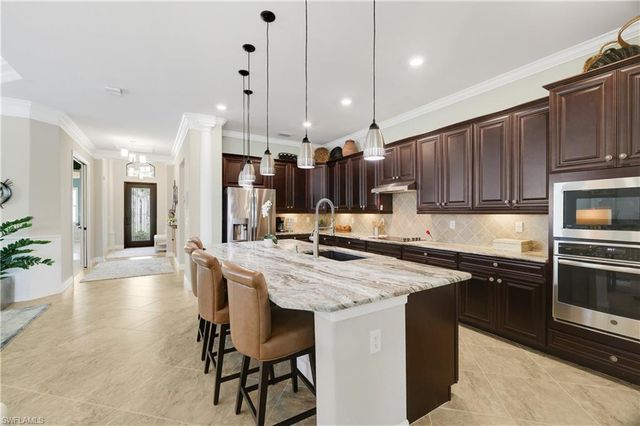 28657 Newtown CT, Bonita Springs, FL 34135