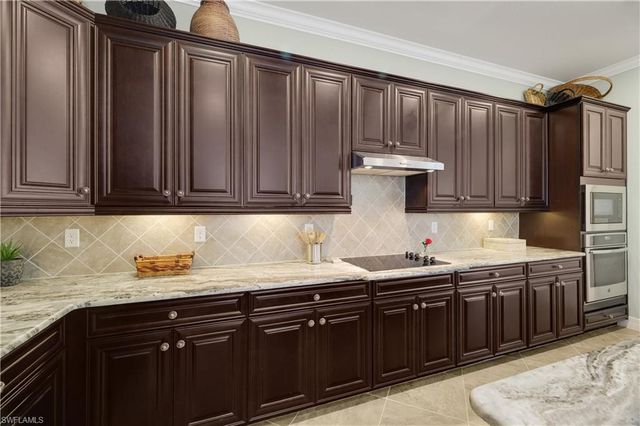 28657 Newtown CT, Bonita Springs, FL 34135