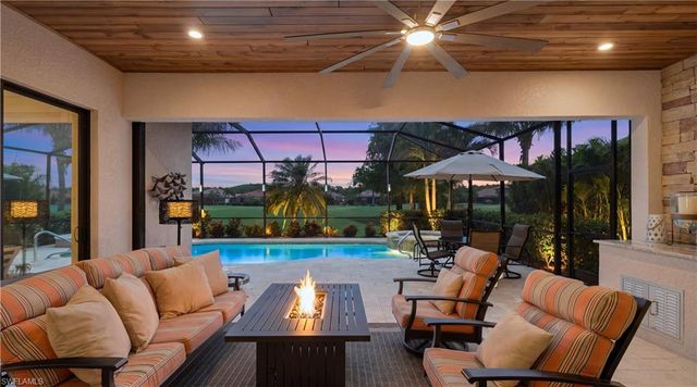 28657 Newtown CT, Bonita Springs, FL 34135