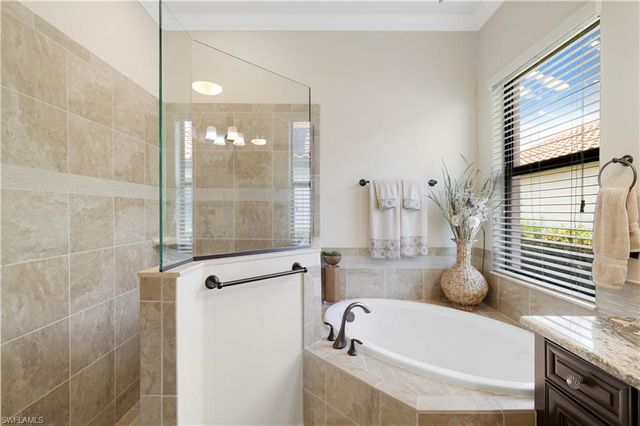 28657 Newtown CT, Bonita Springs, FL 34135