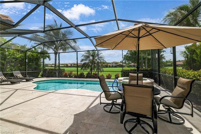 28657 Newtown CT, Bonita Springs, FL 34135
