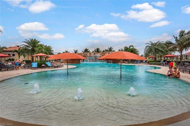 28657 Newtown CT, Bonita Springs, FL 34135