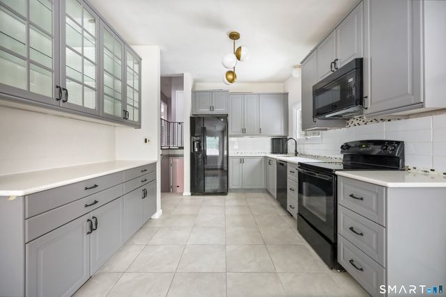 110 Corbin Road, Hamden, CT 06517