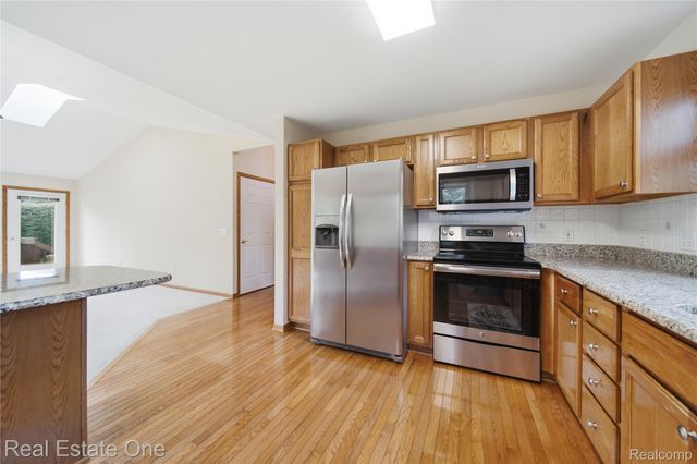 1214 Mountain Ash Drive, Brighton, MI 48116