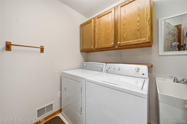 1214 Mountain Ash Drive, Brighton, MI 48116