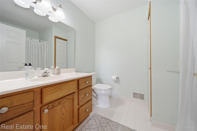 1214 Mountain Ash Drive, Brighton, MI 48116