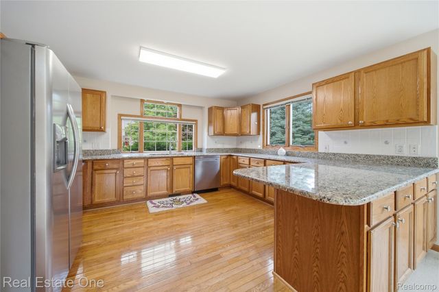 1214 Mountain Ash Drive, Brighton, MI 48116