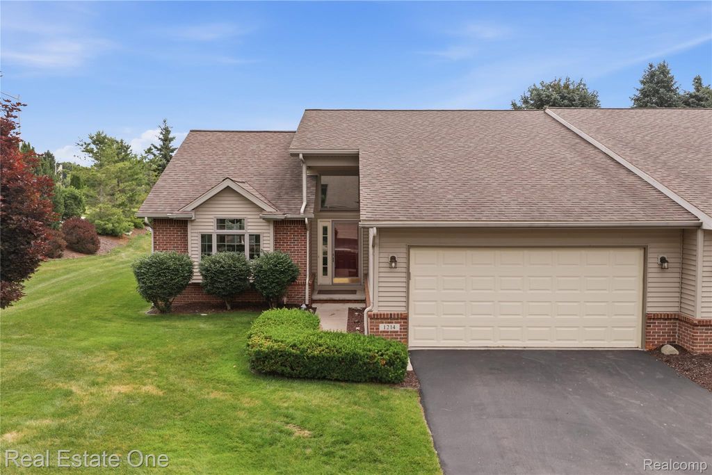 1214 Mountain Ash Drive, Brighton, MI 48116