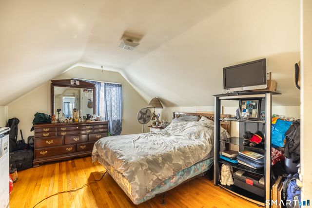 46 Oakleaf Street, Bridgeport, CT 06606