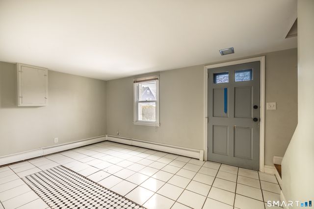 46 Oakleaf Street, Bridgeport, CT 06606