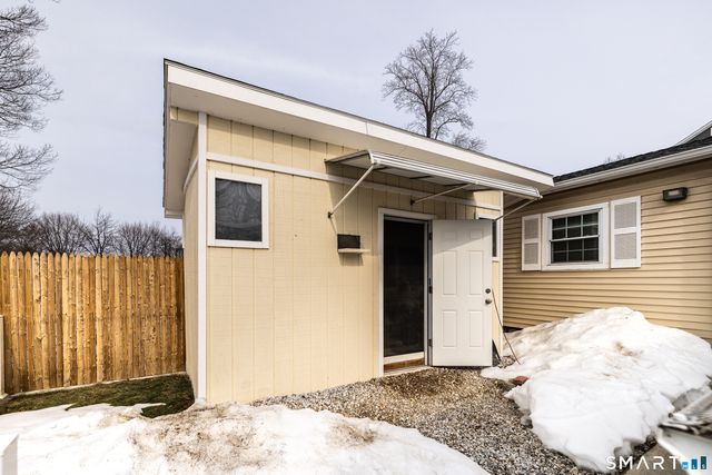 46 Oakleaf Street, Bridgeport, CT 06606