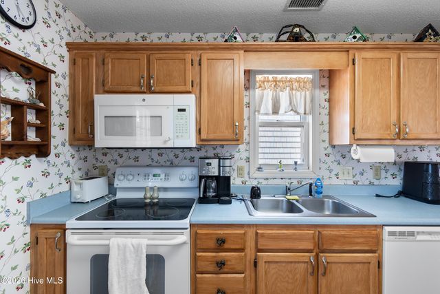 111 Deal Drive, Supply, NC 28462