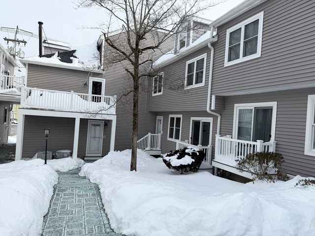 112 Lowell St 3, Peabody, MA 01960