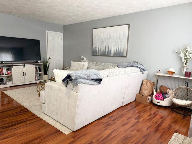 112 Lowell St 3, Peabody, MA 01960