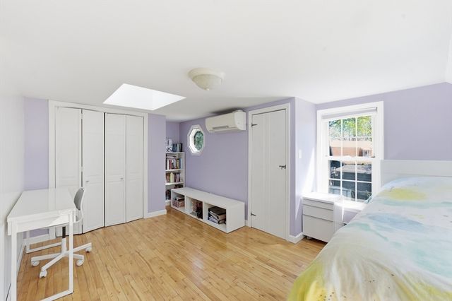 609 Willard St, Leominster, MA 01453
