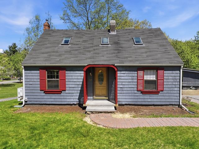 609 Willard St, Leominster, MA 01453