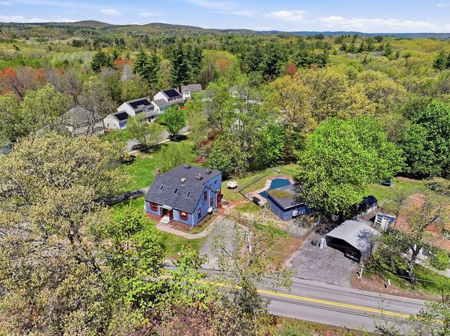 609 Willard St, Leominster, MA 01453