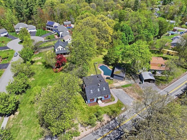 609 Willard St, Leominster, MA 01453