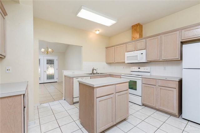 509 Short Line Avenue, Edinburg, TX 78539