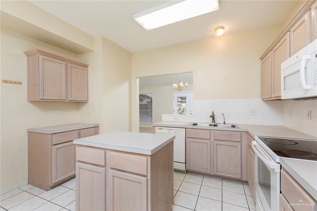 509 Short Line Avenue, Edinburg, TX 78539