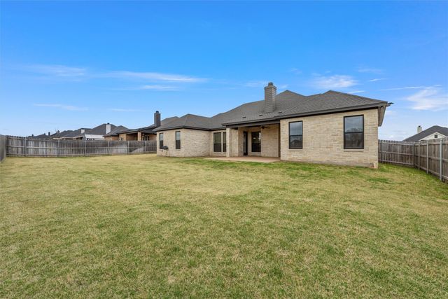 10201 Castleberry Lane, Waco, TX 76712