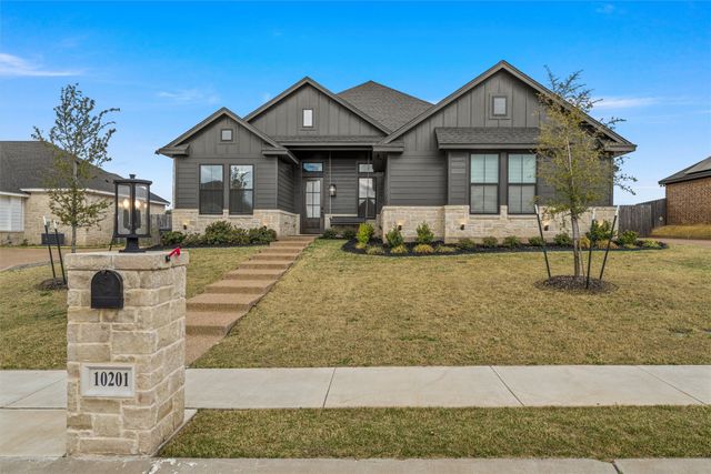 10201 Castleberry Lane, Waco, TX 76712