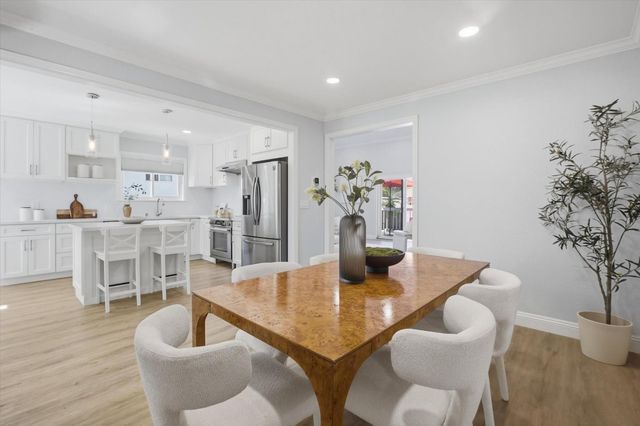 1130 Sevier Avenue, Menlo Park, CA 94025