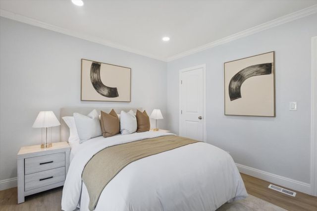 1130 Sevier Avenue, Menlo Park, CA 94025