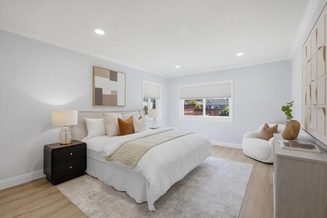 1130 Sevier Avenue, Menlo Park, CA 94025