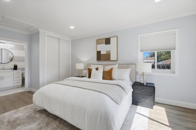 1130 Sevier Avenue, Menlo Park, CA 94025