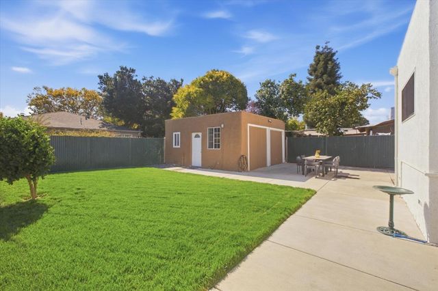 1130 Sevier Avenue, Menlo Park, CA 94025