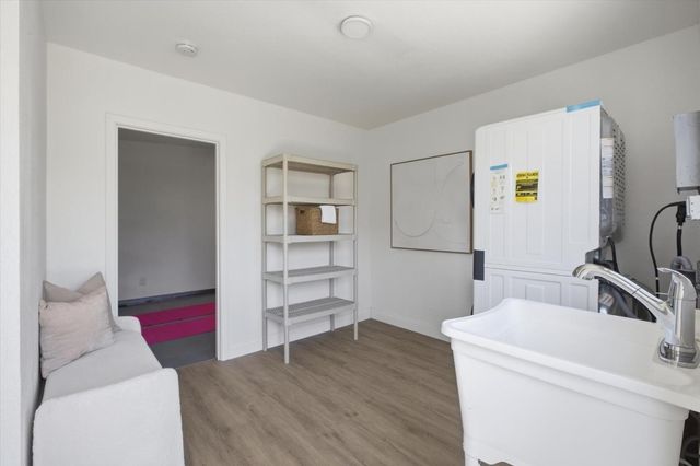 1130 Sevier Avenue, Menlo Park, CA 94025