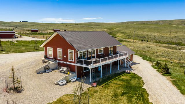 105 Lake DeSmet Road, Buffalo, WY 82834