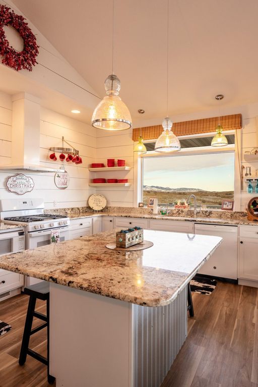 105 Lake DeSmet Road, Buffalo, WY 82834 photo 14