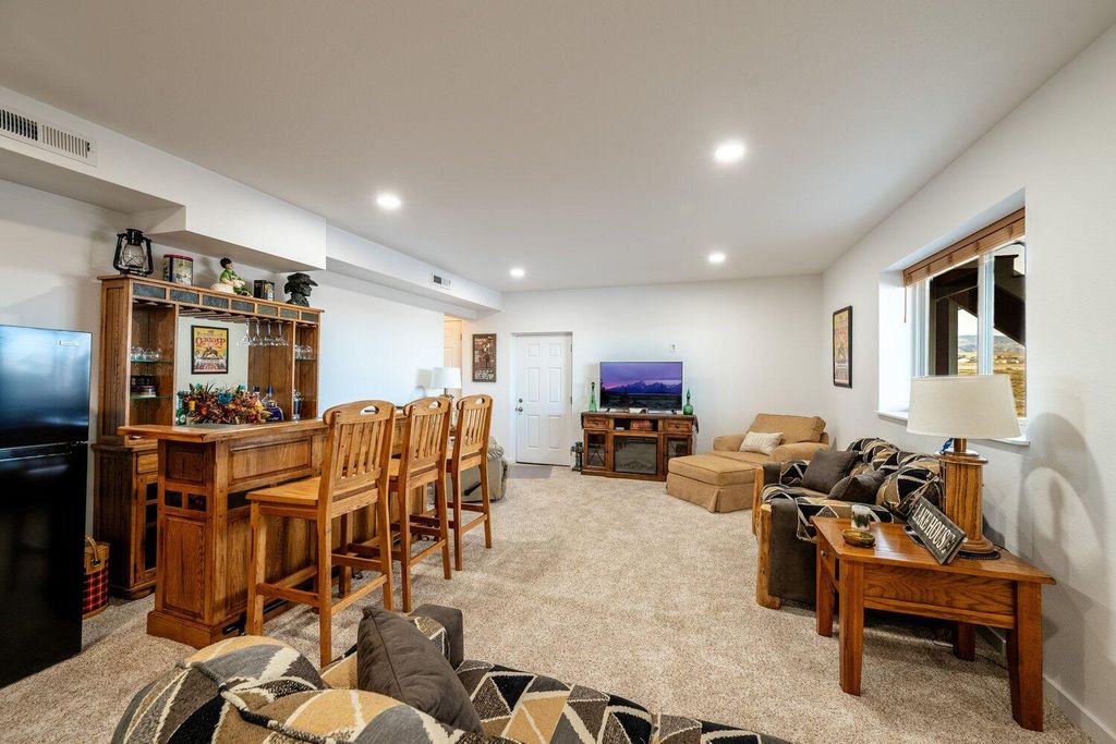 105 Lake DeSmet Road, Buffalo, WY 82834 photo 29