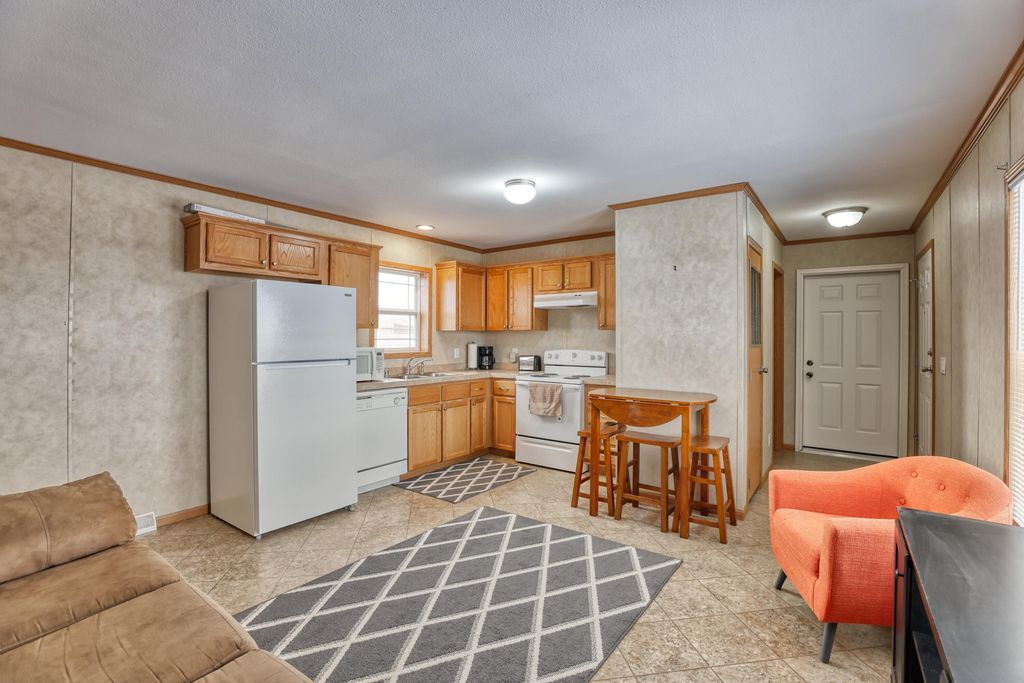 105 Lake DeSmet Road, Buffalo, WY 82834 photo 53