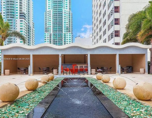 50 Biscayne Blvd 2808, Miami, FL 33132
