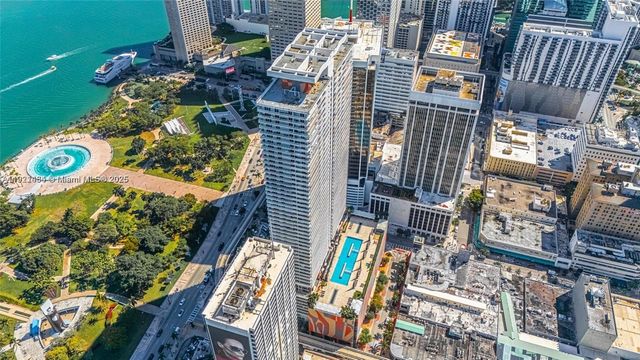 50 Biscayne Blvd 2808, Miami, FL 33132
