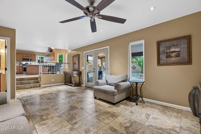 9164 W PARADISE Lane, Peoria, AZ 85382