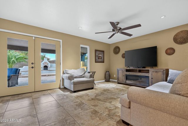 9164 W PARADISE Lane, Peoria, AZ 85382